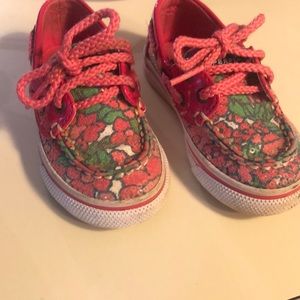 Sperry size 6 toddler girls shoes.